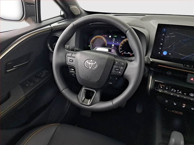Toyota C-HR (2025) 2.0 Hybrid AWD - fotka 7 z 18