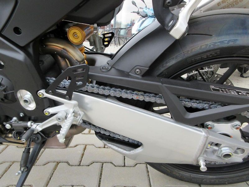 Aprilia (2026) RSV 4 Factory 1100 e5+ - fotka 9 z 14