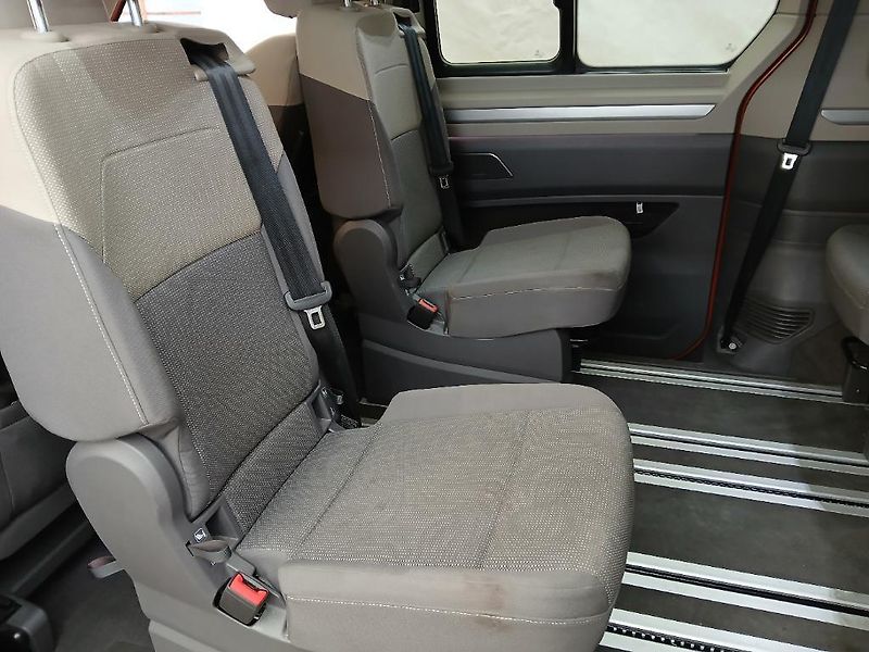 Volkswagen Multivan (2025) T7 TDI MV EDITION*PANO*ACC*CAM - fotka 10 z 19
