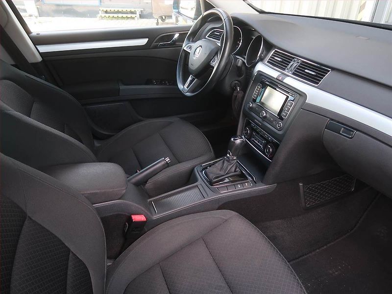 Škoda Superb (2014) Ambition 2.0 TDI, Automat - fotka 9 z 19