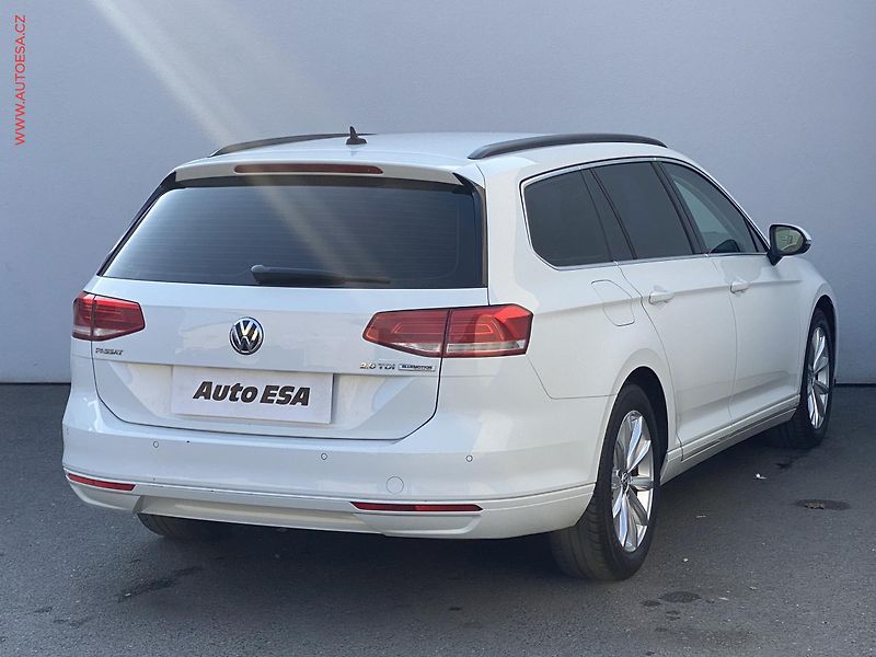 Volkswagen Passat (2016) 2.0TDi, Comfortline, LED - fotka 4 z 19