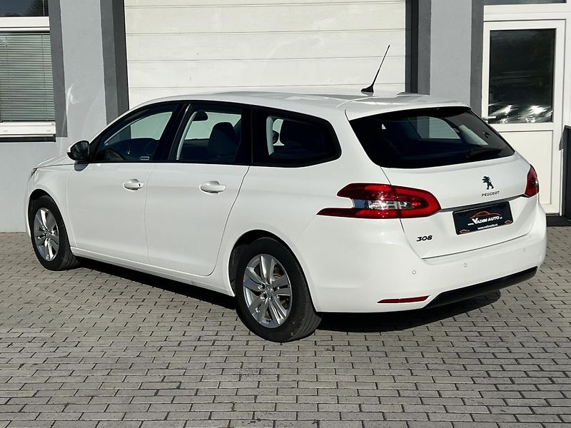 Peugeot 308 (2022) 1.2PT 96kW KAMERA  ČR NOVÉ - fotka 3 z 20