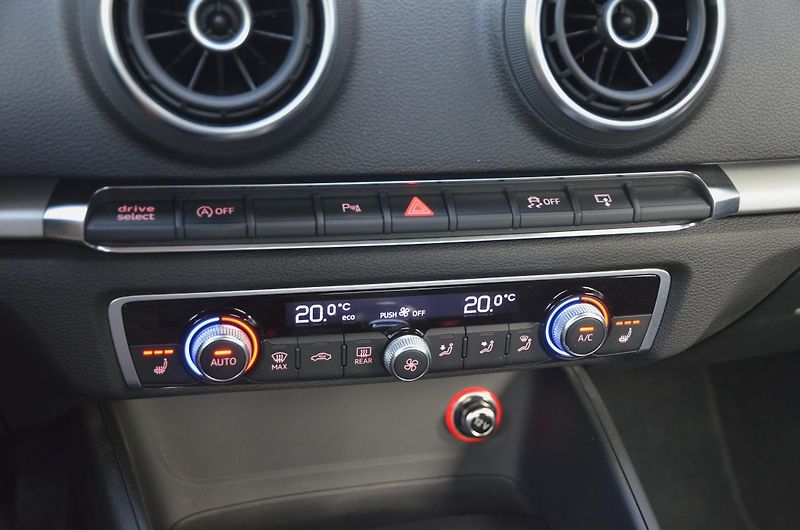 Audi A3 (2015) 1.4 TFSi 92kW AT / 69tkm 1.MAJ - fotka 24 z 38