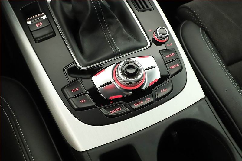 Audi A5 (2016) S-Line 2.0 TDI, Kůže, Navi - fotka 14 z 16