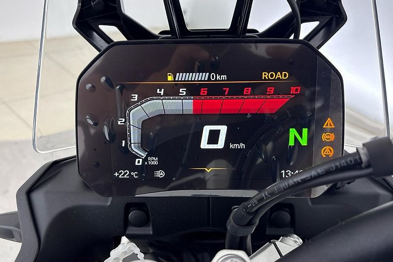 BMW F 900 GS - fotka 12 z 13