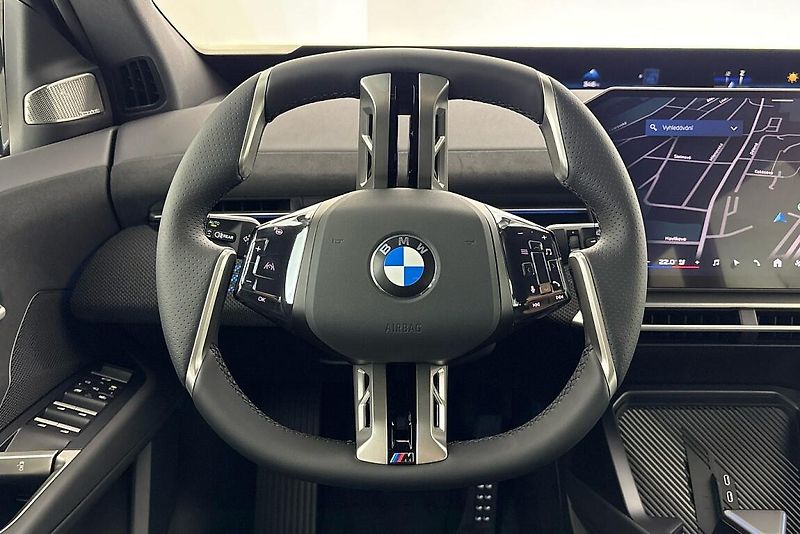 BMW iX3 40 - fotka 23 z 28