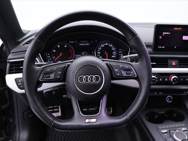 Audi A5 3,0 50TDI 210kW Quattro DPH - fotka 18 z 41
