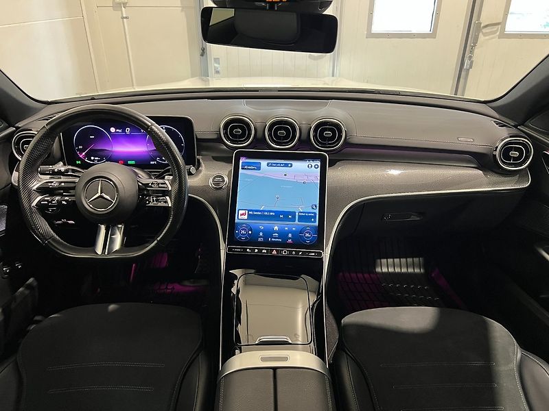 Mercedes-Benz Třídy C 300e AMG Night Kamera Distro - fotka 10 z 18