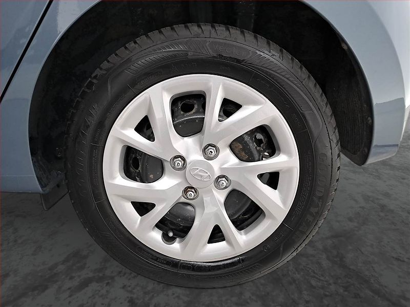 Hyundai i10 (2017) 1.0, Serv.kniha - fotka 15 z 16