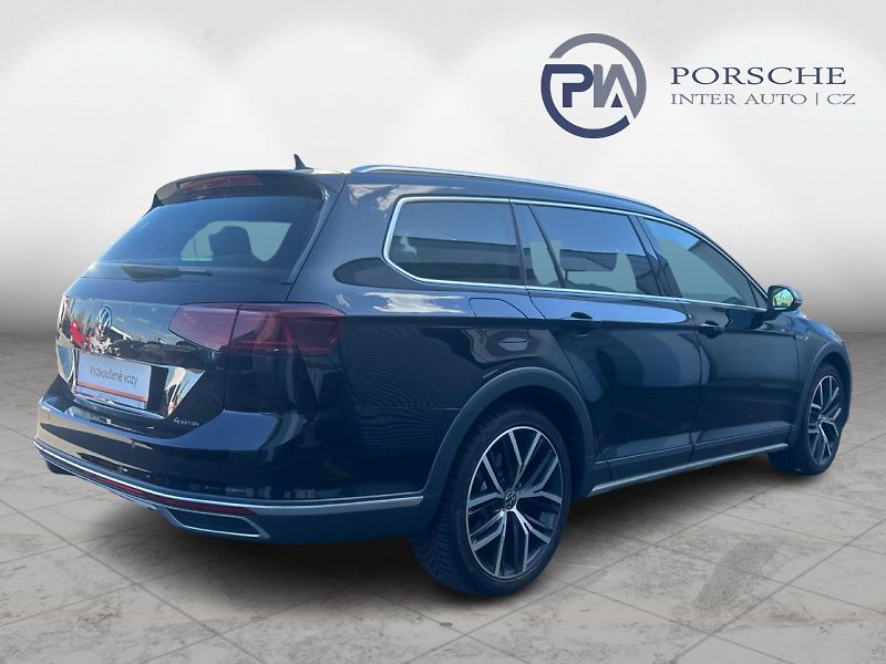 Volkswagen Passat ALLTRACK 2,0 TSI 206kW 4MOT 7D - fotka 2 z 29
