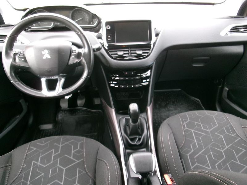 Peugeot 2008 (2015) 1.2i 81kW KOUPENO ČR,1.MAJITEL - fotka 8 z 15