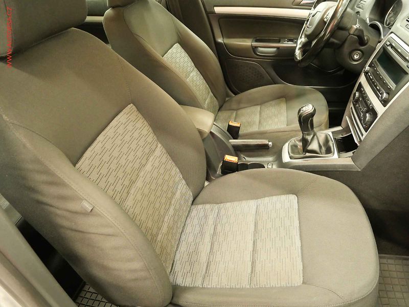 Škoda Octavia (2011) 1.4 TSI, AC, temp - fotka 11 z 22