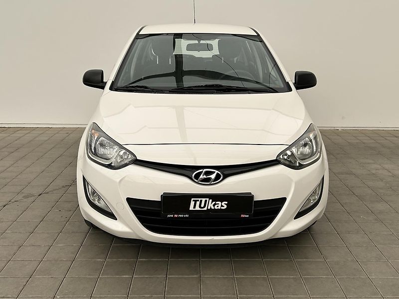 Hyundai i20 1.2 i Family - fotka 8 z 20