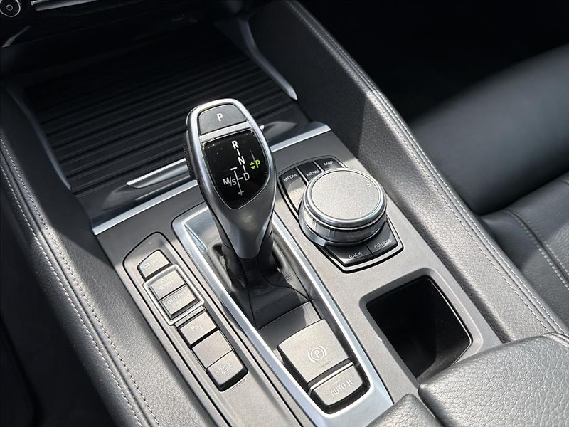 BMW X6 3,0 40d Xdrive Mpaket DPH HUD - fotka 29 z 34