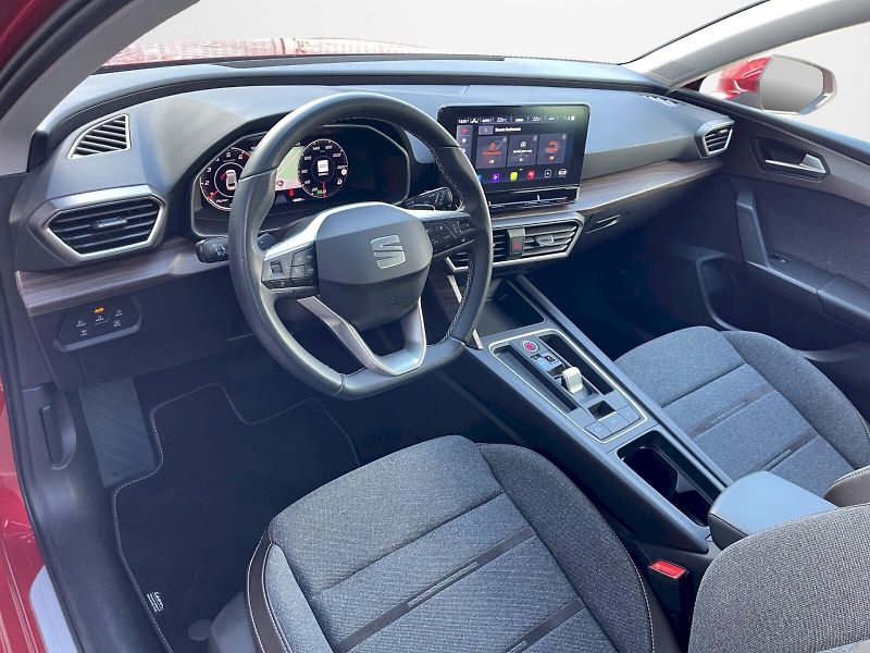 Seat Leon (2024) 1.5 eTSI 110 kW DSG Xcellence - fotka 5 z 34