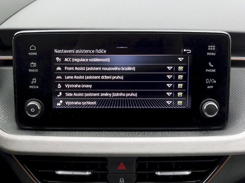 Škoda Scala (2025) Top Selection 1,0 TSI 85kW DSG - fotka 16 z 29