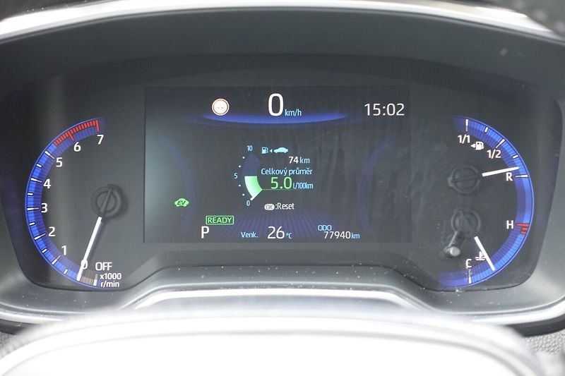 Toyota Corolla 1,8HSD Comfort + Style - fotka 24 z 31