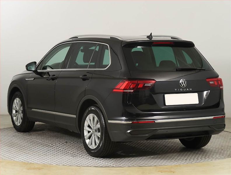 Volkswagen Tiguan (2022) Life 1.5 TSI - fotka 4 z 18