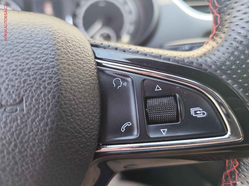 Škoda Octavia (2014) 2.0 TDi, ČR, Navi, bixen - fotka 21 z 27