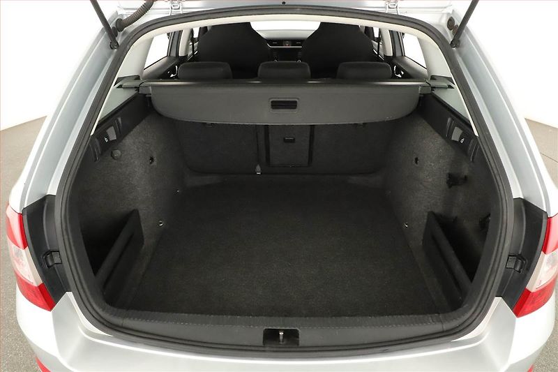 Škoda Octavia (2016) Style 2.0 TDI, Serv.kniha - fotka 12 z 13