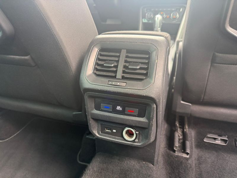Volkswagen Tiguan 2.0TDI 110KW 4x4 DSG NOVÝ MOTO - fotka 19 z 20