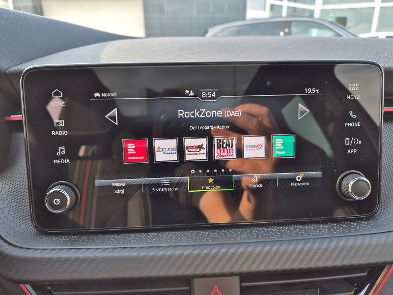 Škoda Scala (2025) Monte Carlo 1.0 TSI 85 kW 7°DS - fotka 31 z 34