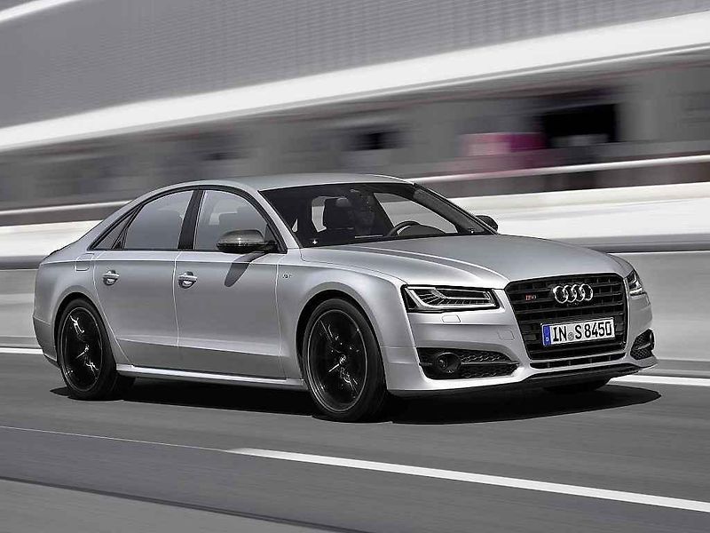 Audi S8 plus.
