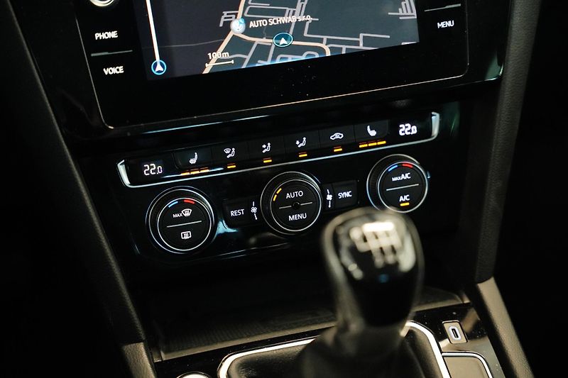 Volkswagen Passat - fotka 24 z 29
