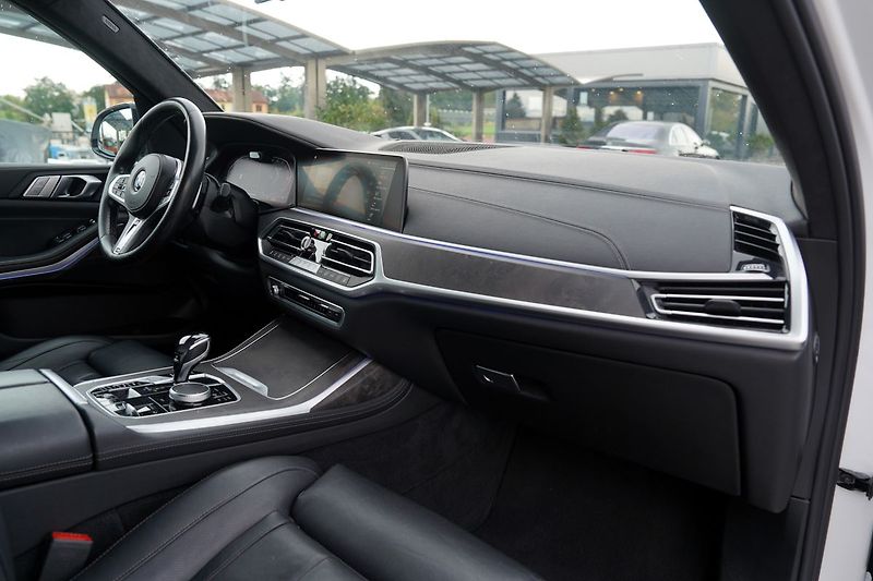 BMW X7 40d xDrive/Mpaket/AT9/22/340PS - fotka 33 z 50