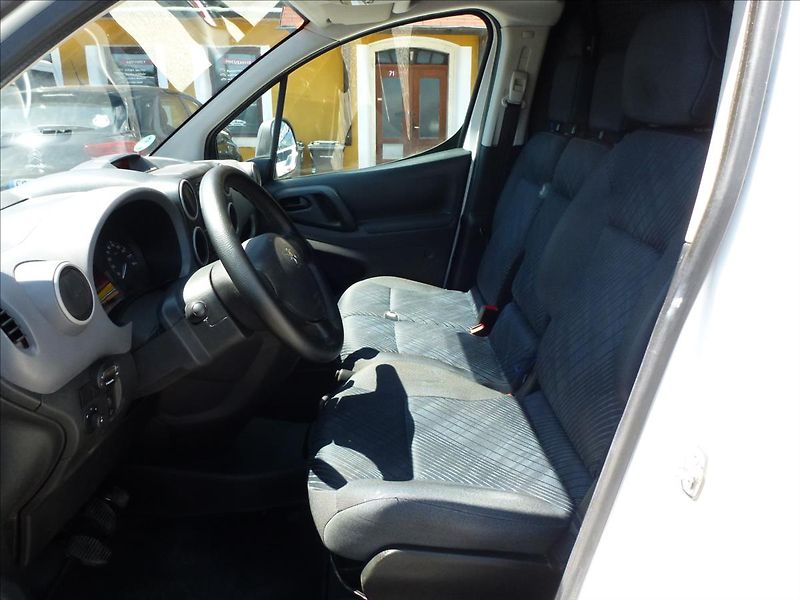 Peugeot Partner 1,6 HDI LONG L2H1 WEBASTO 3mís - fotka 17 z 44