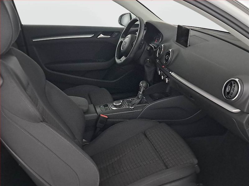 Audi A3 (2012) 1.8 TFSI, Automat, Tempomat - fotka 9 z 19