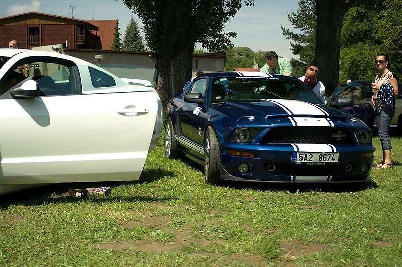Americká auta na Konopáči.