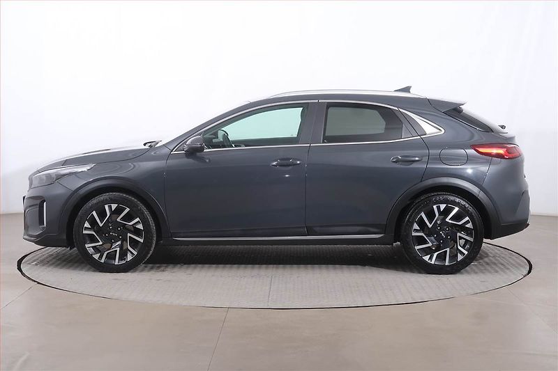 Kia XCeed (2022) 1.5 T-GDI, Automat, Serv.kniha - fotka 3 z 25