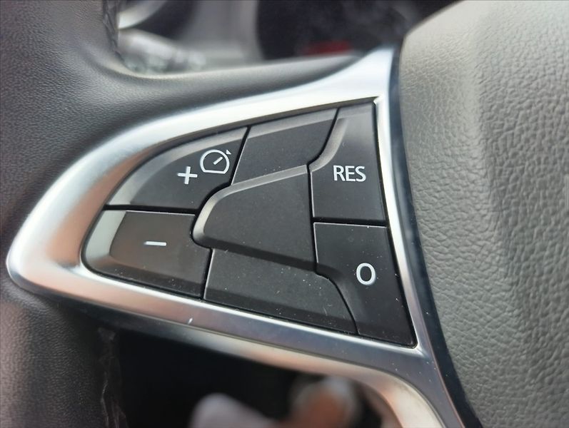 Dacia Duster 1,6 SCe Aut.klima, Kamera,Navi - fotka 28 z 36