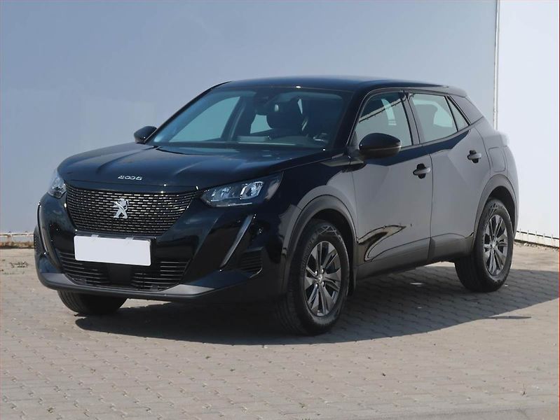 Peugeot 2008 (2022) Active Pack 1.2 PureTech - fotka 2 z 18