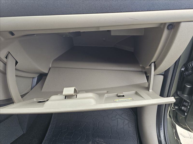 Renault Clio 1,2 i 55KW Grandtour klima ALU - fotka 28 z 35