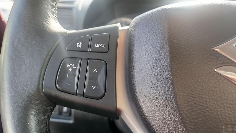 Suzuki Swift (2013) 1.2 16v 4x4  - fotka 13 z 35