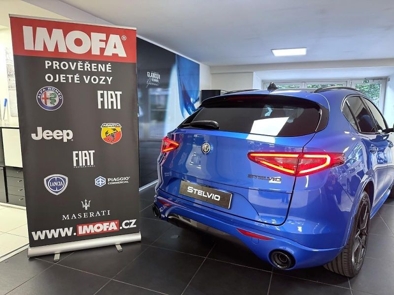 Alfa Romeo Stelvio (2020) 2.0T 280k AT8 ZF Q4 4x4 Veloce - fotka 5 z 22