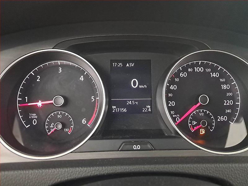 Volkswagen Golf (2013) 1.6 TDI, Serv.kniha, Navi - fotka 11 z 18
