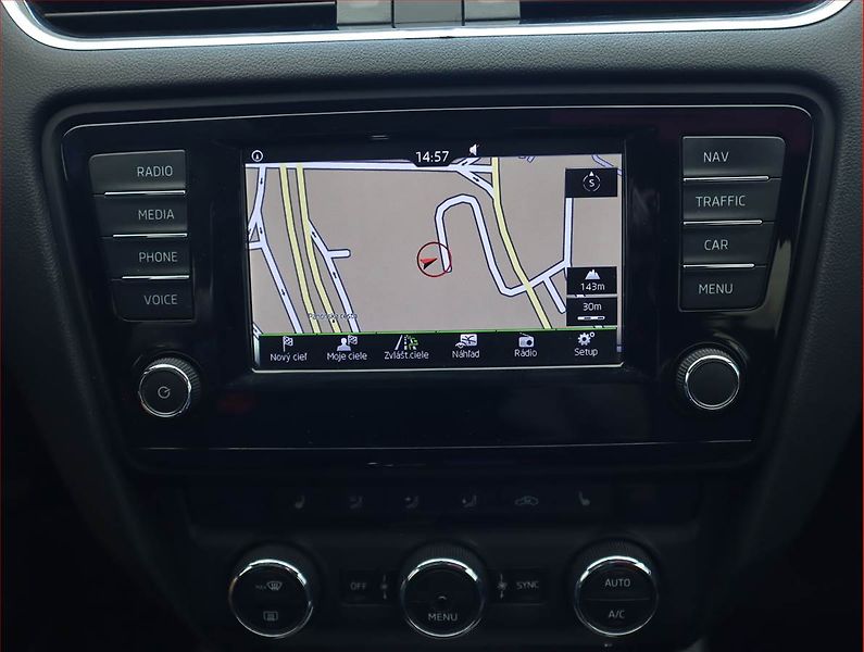 Škoda Octavia (2016) Style 1.6 TDI, Navi, Tempomat - fotka 13 z 18