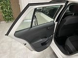 Škoda Fabia 1.0 TSi ČR REZERVACE  - náhled 15