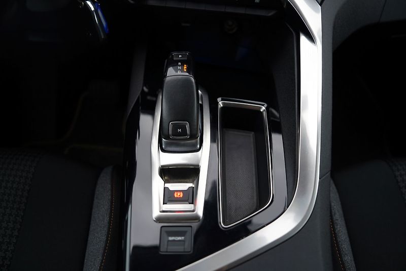 Peugeot 5008 1.6 HDI automat/88KW/7MÍST/ČR - fotka 35 z 44