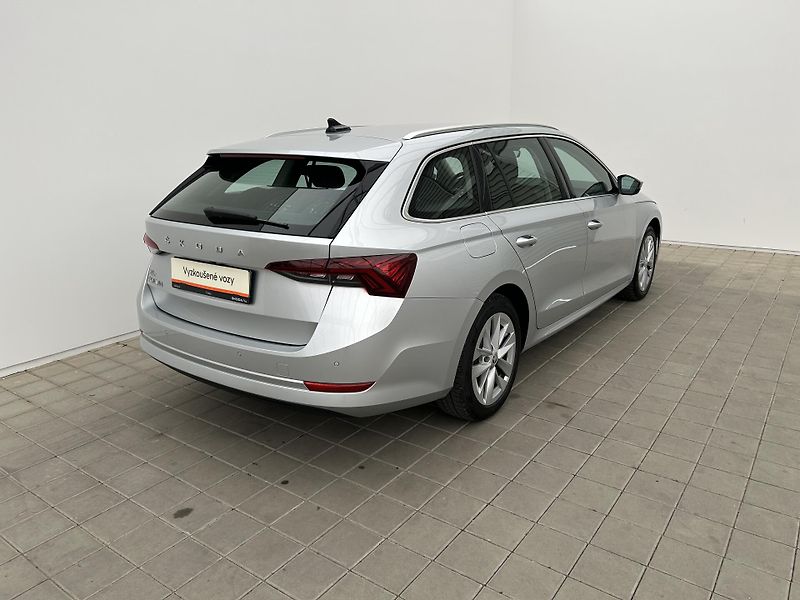 Škoda Octavia 2.0 TDI Style Plus - fotka 15 z 25
