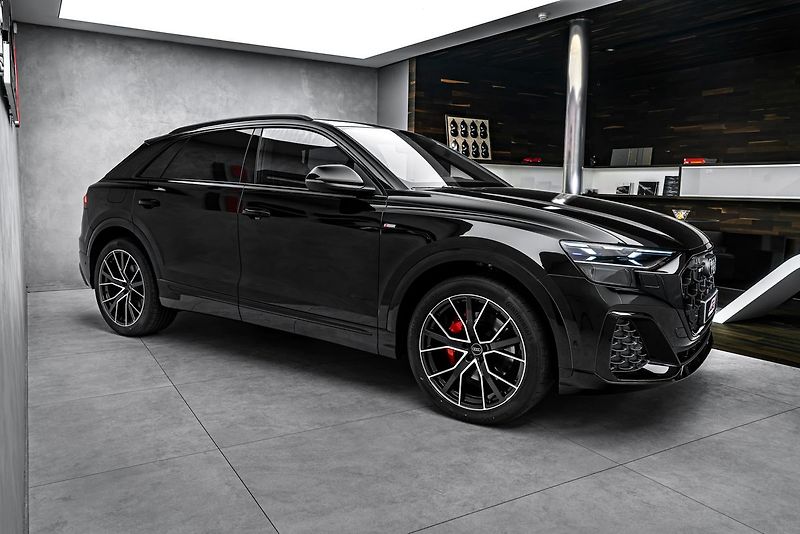 Audi Q8 50TDI Sline Laser Masáže B&O - fotka 4 z 26