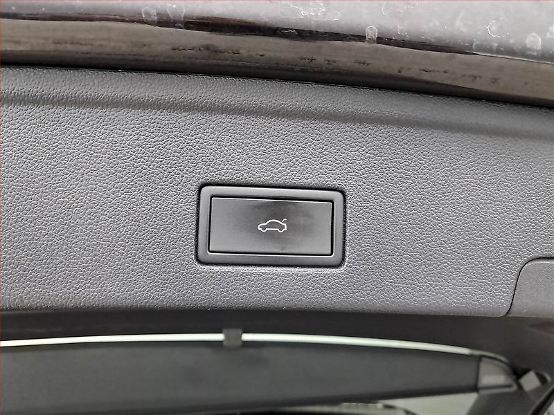 Volkswagen Touareg (2022) 3.0 TDI - fotka 17 z 22