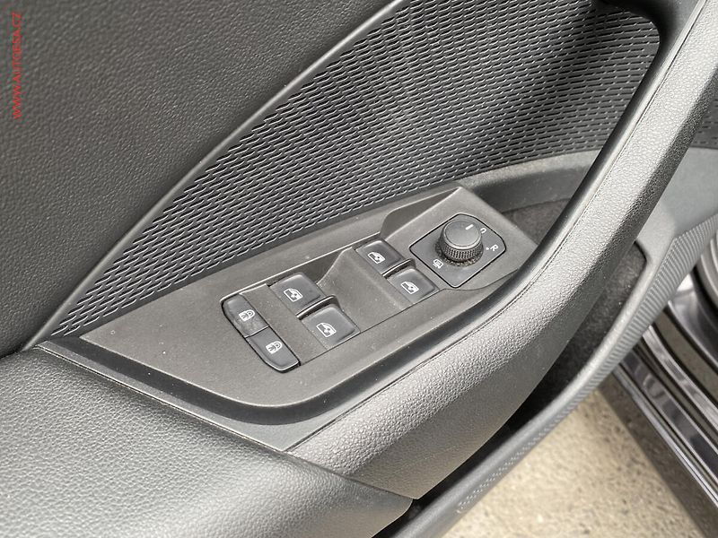 Škoda Octavia (2020) 1.5 TSi, Ambition, LED - fotka 14 z 18