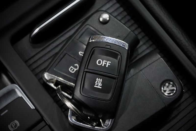 Volkswagen Golf 7 FL Variant 1.4 TSI 92 kW DSG - fotka 29 z 33