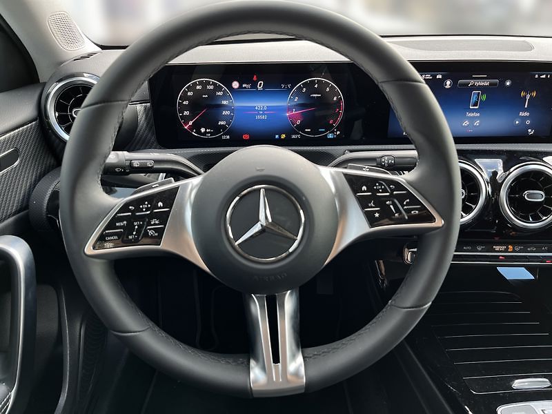 Mercedes-Benz Třídy A trida A 200 Progressive Line - fotka 11 z 21