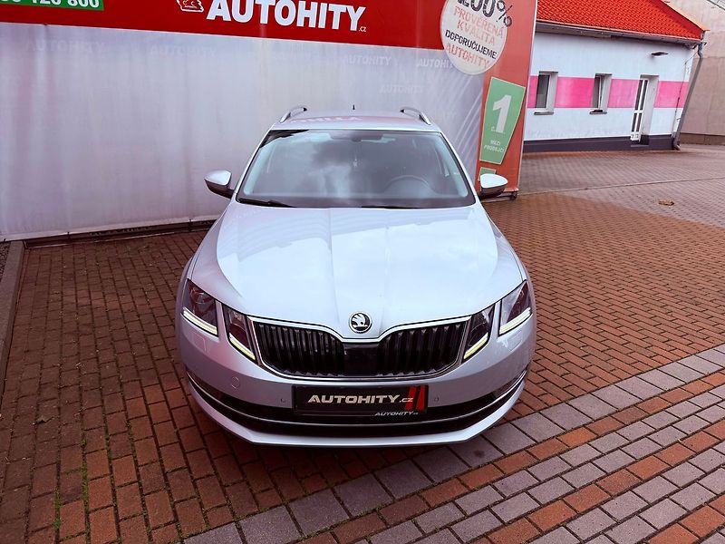 Škoda Octavia 2.0 TDi DSG Style, ČR - fotka 2 z 28