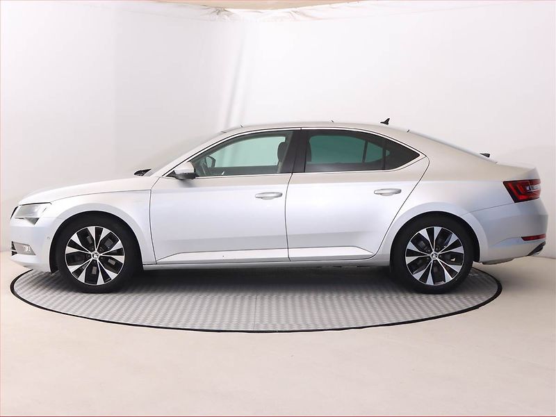 Škoda Superb (2016) 2.0 TSI, 4X4, Automat, Kůže - fotka 3 z 22
